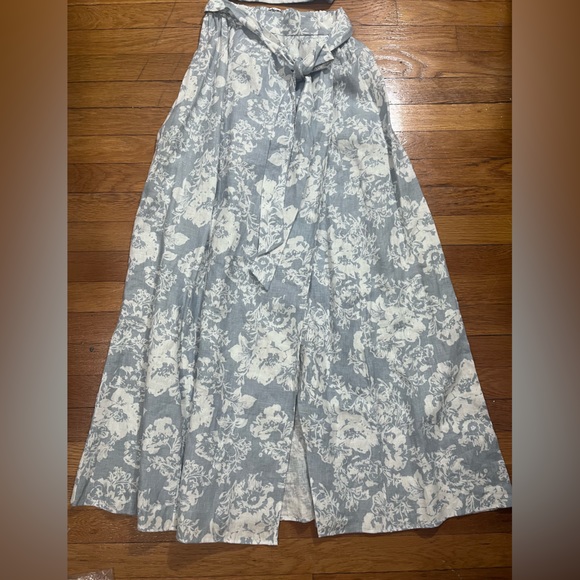 The Reformation Palm Linen Two Piece in Porcelain  NWT 0 - Picture 4 of 9